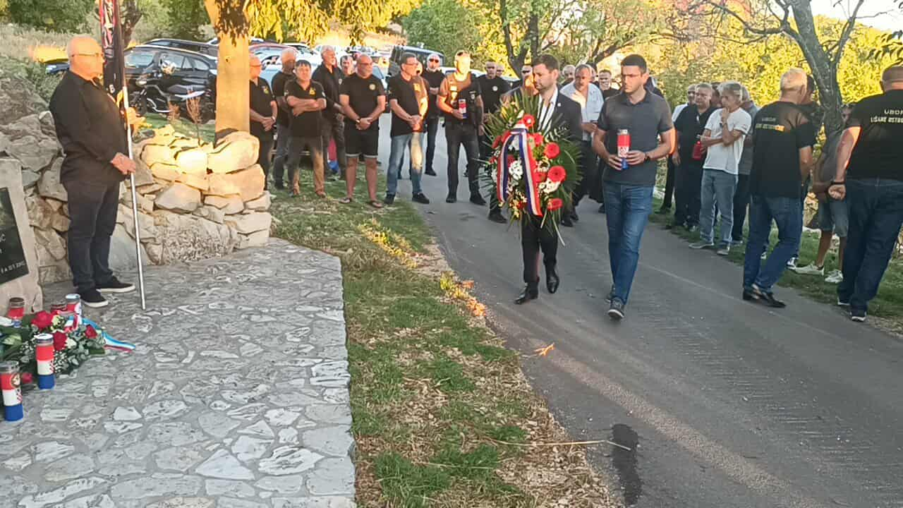 Prva žrtva 113. Šibenske brigade: Obilježena 34. godišnjica pogibije hrvatskog viteza Željka Čubrića