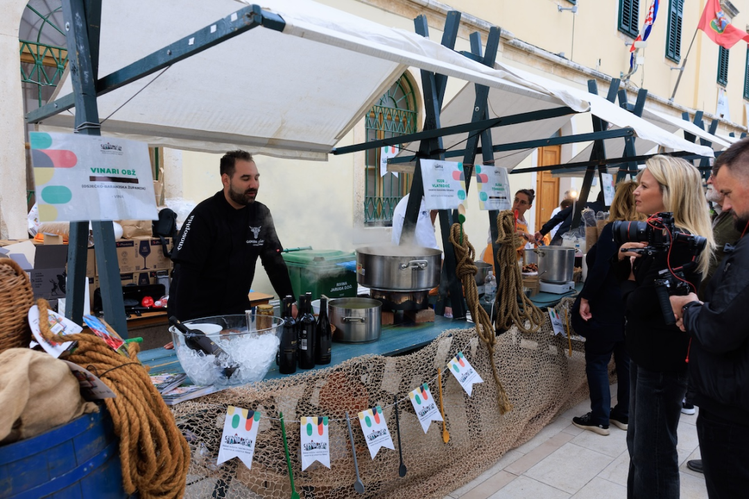 Skradinski festival rižota i načina života: Ovoga vikenda uživajte u dobroj hrani uz koncert Dalmatina