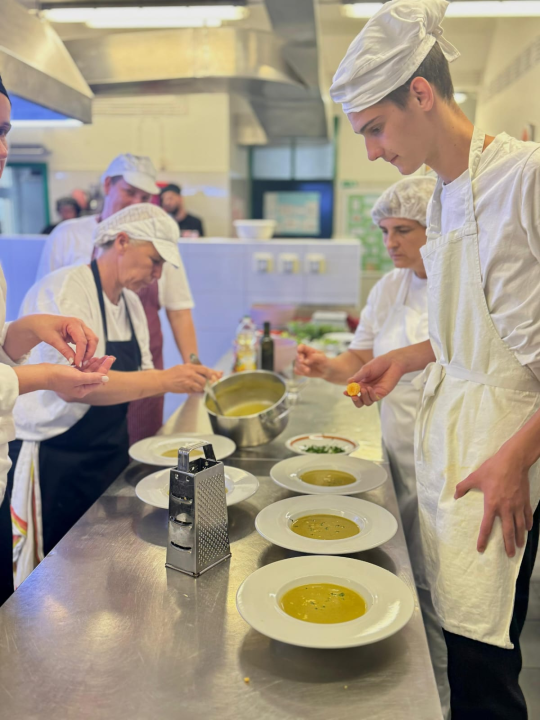 FOTO Polaznici POU Šibenik završili programe prekvalifikacije s izvrsnim uspjehom!