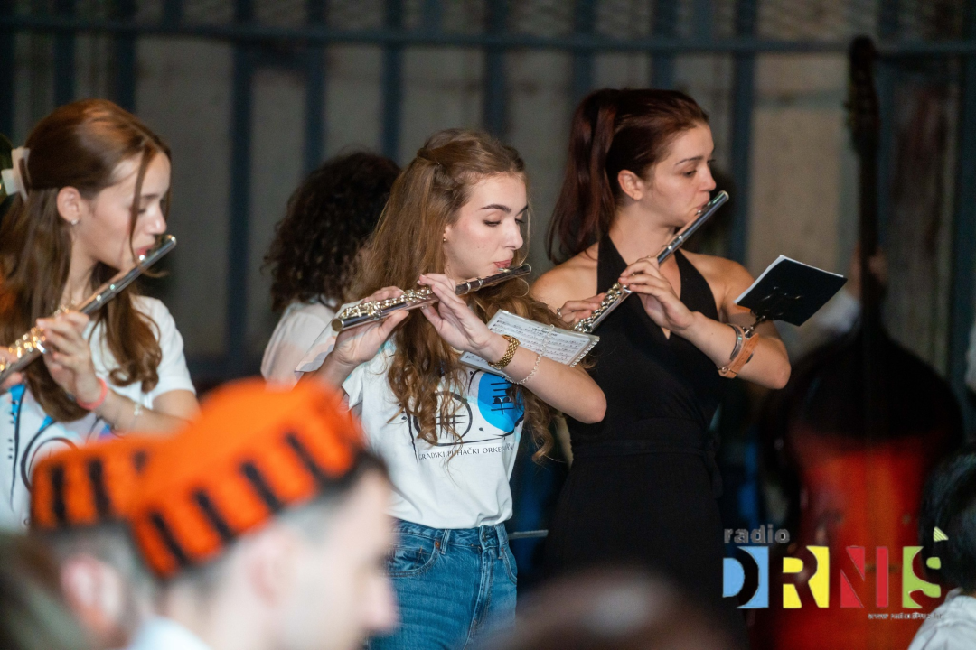 Drniški Tamburaški orkestar obilježio veliki jubilej i prvu memorijalnu večer posvećenu Milki Tomić