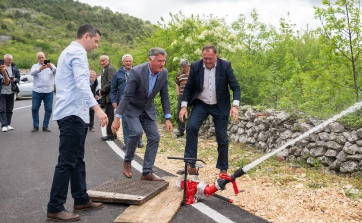 Šibenski 'Vodovod i odvodnja' doveo vodu iz Krke i do zagorskog dijela Općine Marina