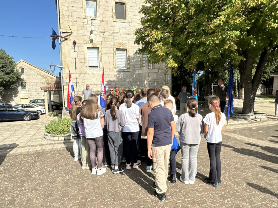 U Puljanima i Oklaju odana počast prvim žrtvama na drniškom području 