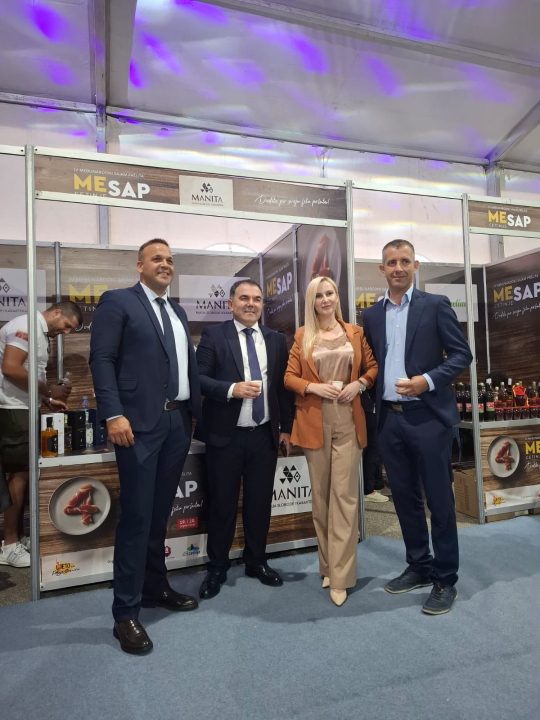 Grad Drniš u Cetinju sudjeluje na 4. Međunarodnom sajmu pršuta 