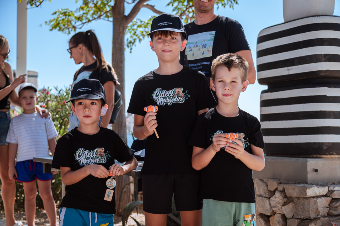 FOTO Šibenik danas pokazao svoje zeleno srce: Održana akcija EU Beach Cleanup 2025.