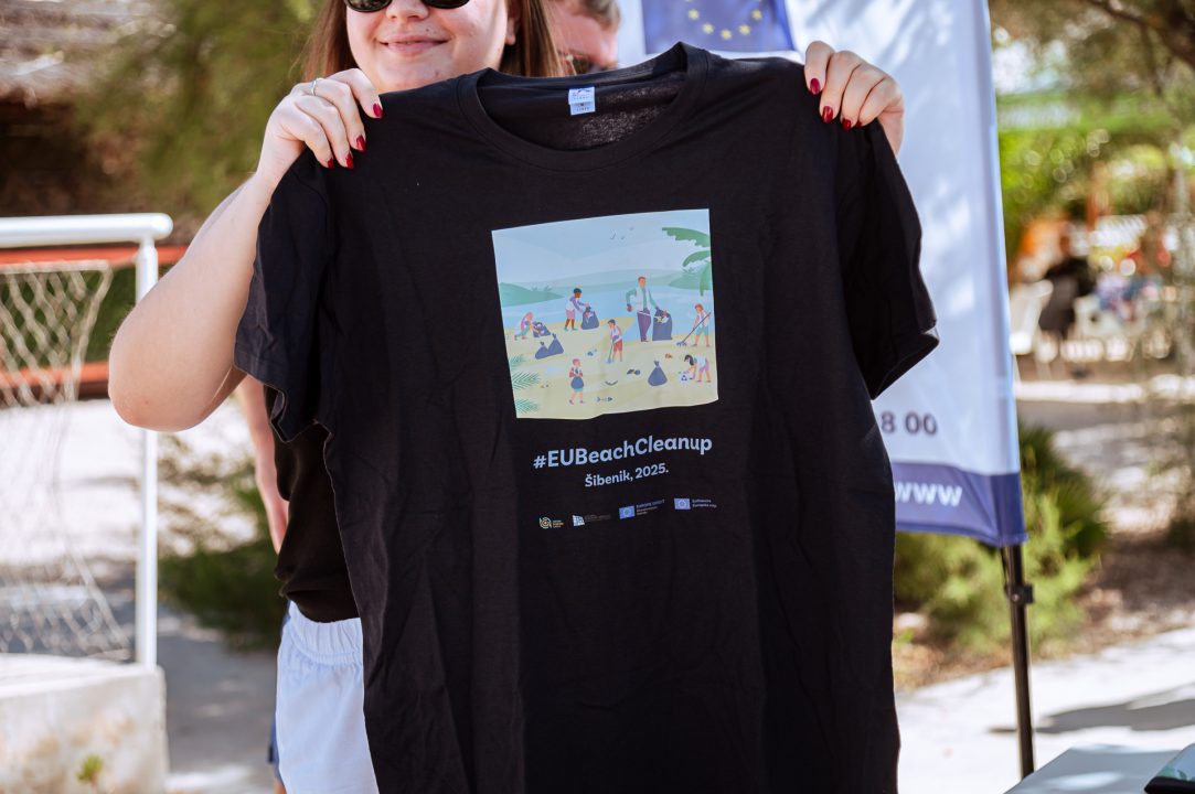 FOTO Šibenik danas pokazao svoje zeleno srce: Održana akcija EU Beach Cleanup 2025.