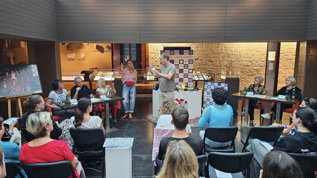 Predstavljana torbica 'Šibenka'