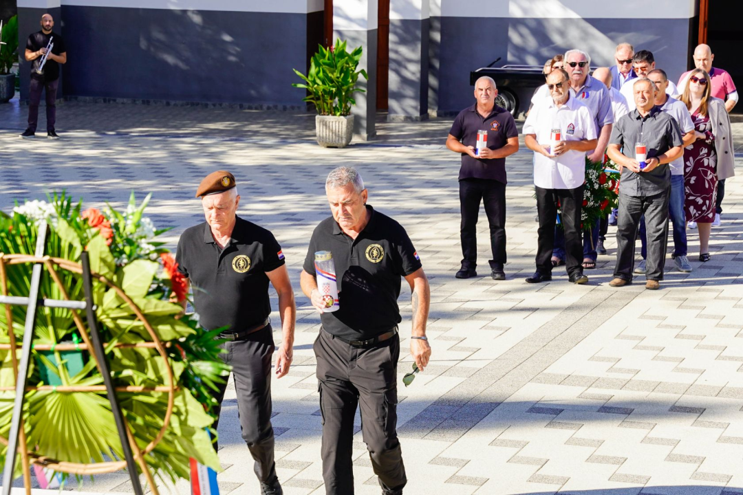 Povodom Dana Grada i blagdana sv. Mihovila na Kvanju položeni vijenci 