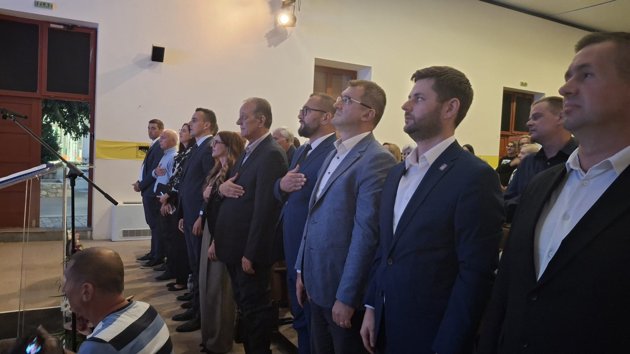 Na svečanoj sjednici Općine Murter-Kornati kapetanu Branku Rameši dodijeljena nagrada za životno djelo