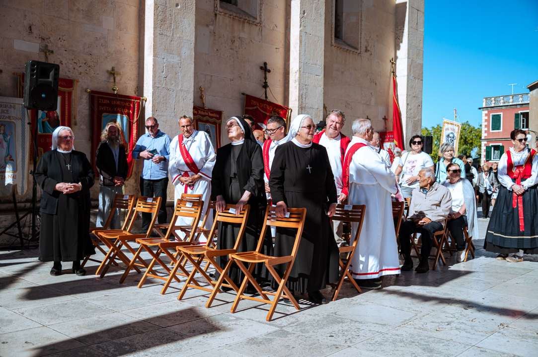 FOTO Održana svečana procesija i sveta misa u povodu blagdana sv. Mihovila