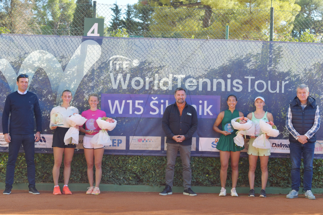FOTO Ana Konjuh u nedjeljnom finalu Šibenika, u parovima titula češko-slovačkoj kombinaciji