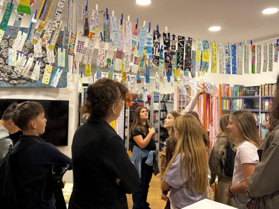 Izložba Straničnik otvorena na Dječjem odjelu šibenske knjižnice, proglašeni i pobjednici likovnog natječaja