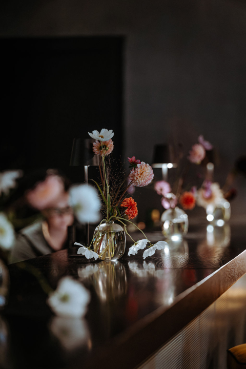 Amira Medunjanin otvorila novu sezonu u Kući umjetnosti Arsen, publika ju nagradila dugotrajnim pljeskom