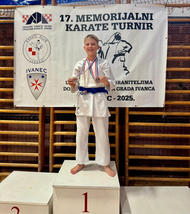 FOTO Vikend pun borbi za Karate klub Phoenix: Sudjelovao na dva turnira, vratio se sa 19 medalja