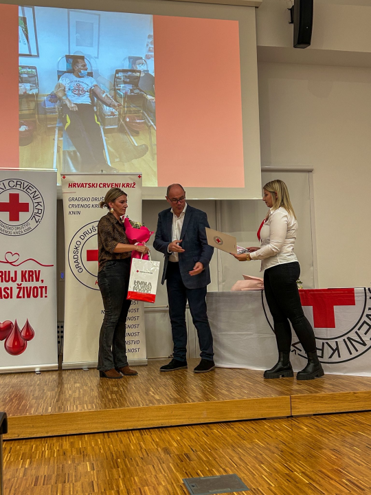 Crveni križ Knin obilježio Dan darivatelja krvi: 'Prikupili 670 doza krvi samo u ovoj godini'