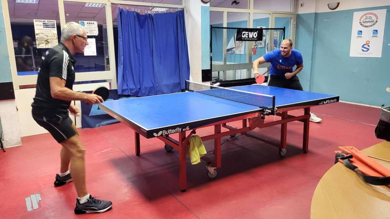 FOTO Dvije kadetkinje Šibenika nastupile na stolnoteniskom TOP 8 turniru