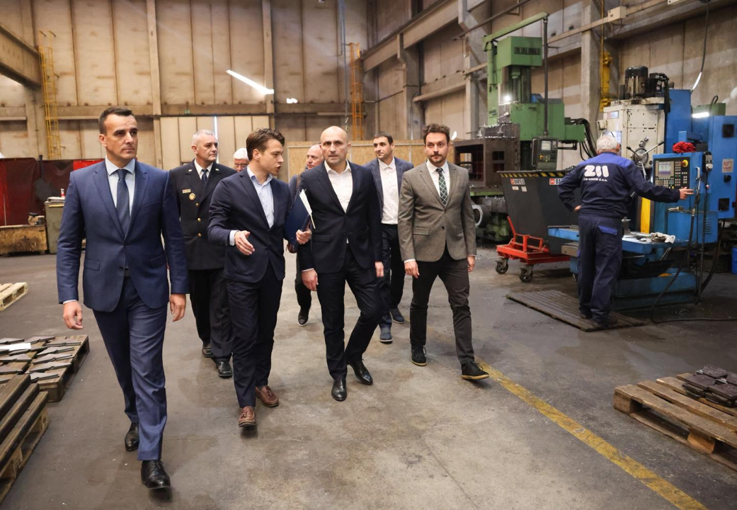 Ministar Anušić posjetio pogon ZM-Vikoma na Podima