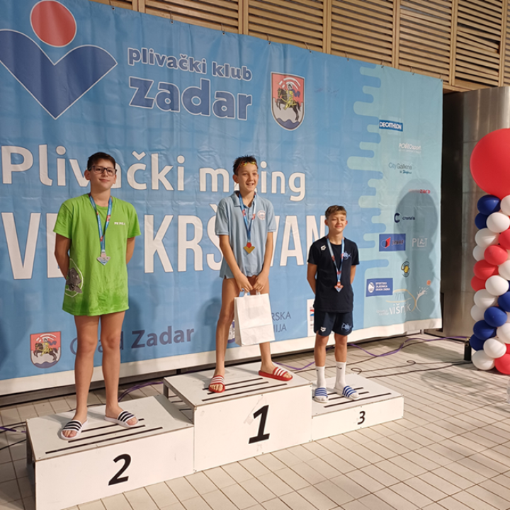 FOTO Plivačima Mora osam medalja u Zadru, Mate Džepina i Mislav Badurina opet izvrsni