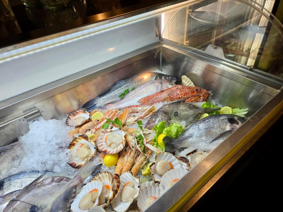 FOTO Skradinski kultni restoran Zlatne školjke ponovno otvara vrata i donosi nezaboravan gastronomski doživljaj!