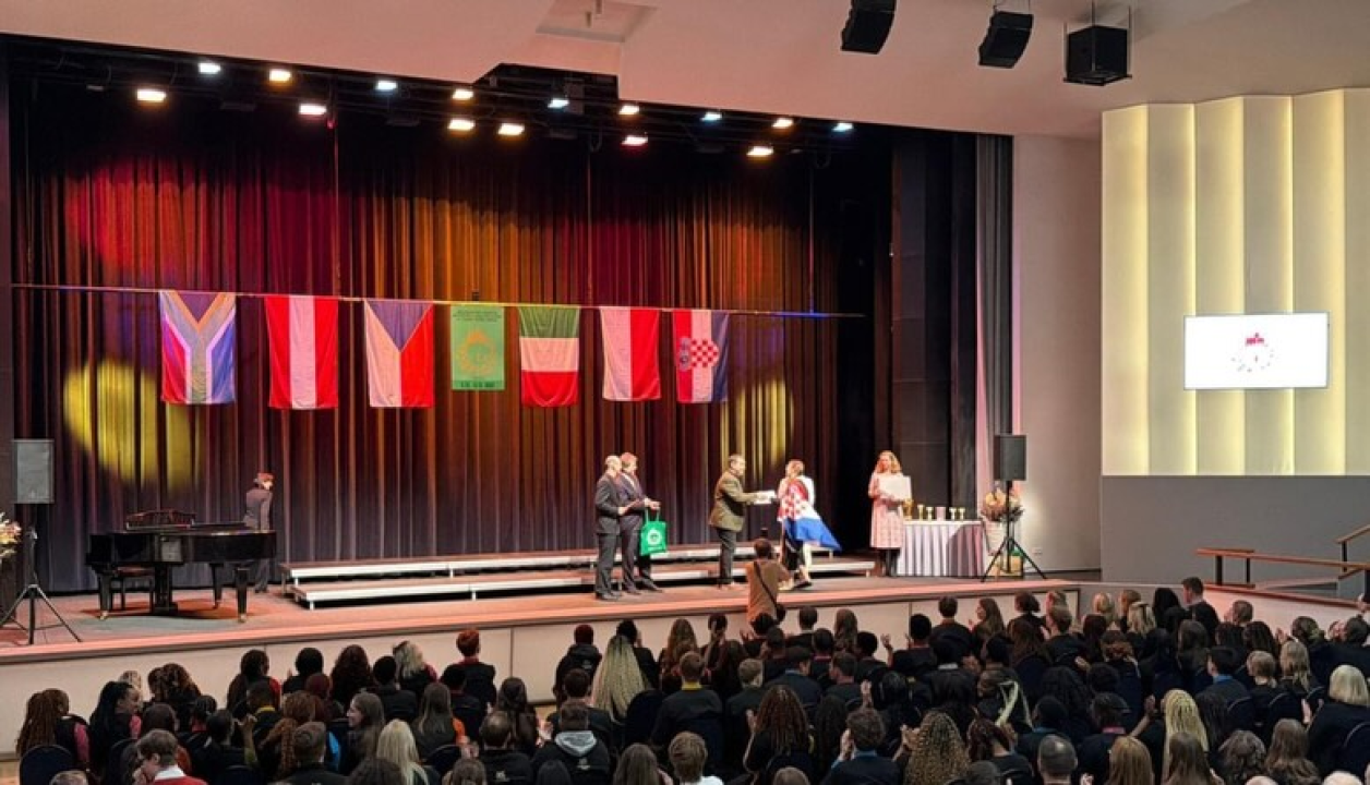 Najmlađa šibenska ženska klapa Dota srebrna na međunarodnom festivalu u Pragu