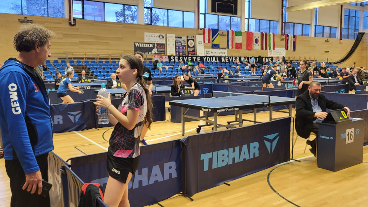 FOTO Stolnotenisačice Šibenika uspješne na kraju godine: tri medalje u Dubrovniku, četiri u Zagrebu