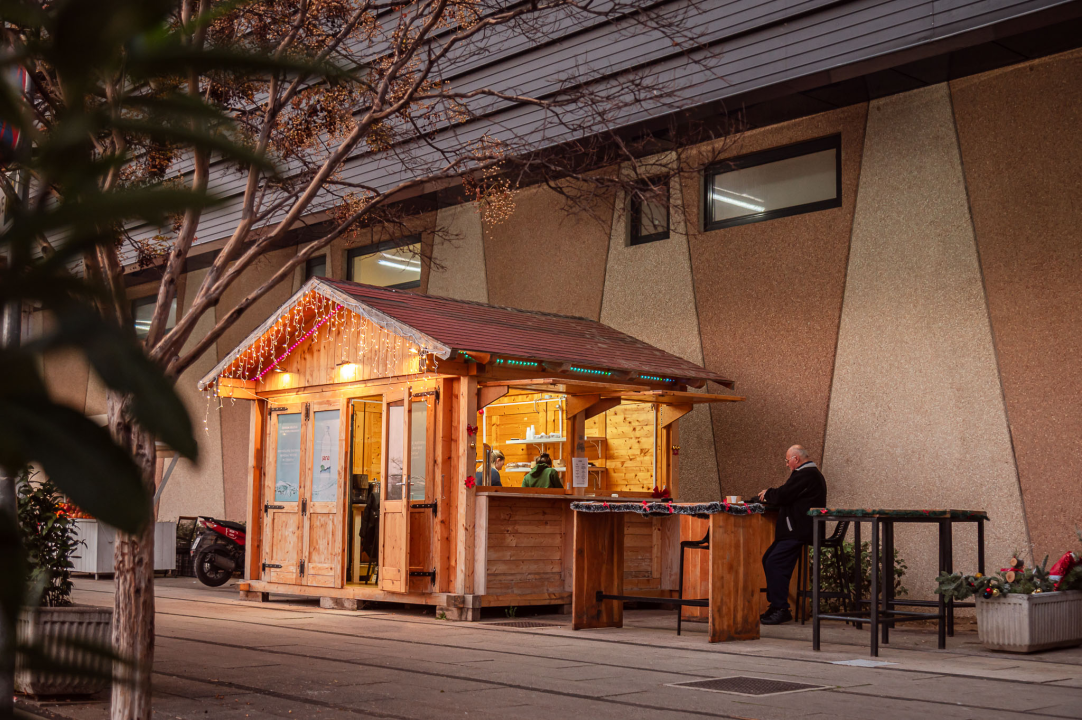 FOTO Novi šibenski street food: Broot Al’ No.1 donosi gotova jela, slasne sendviče i svjetski hit – spud bud krumpir! 