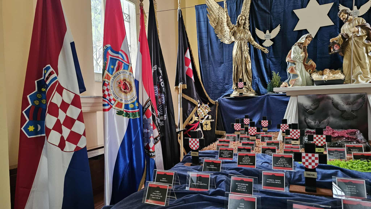FOTO Jaslice u Gospi van Grada u znaku omiljene teme Hrvata – ustaša i partizana