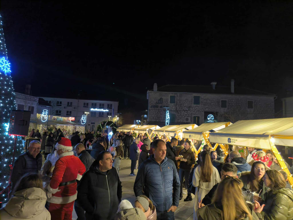Božićni sajam u Murteru