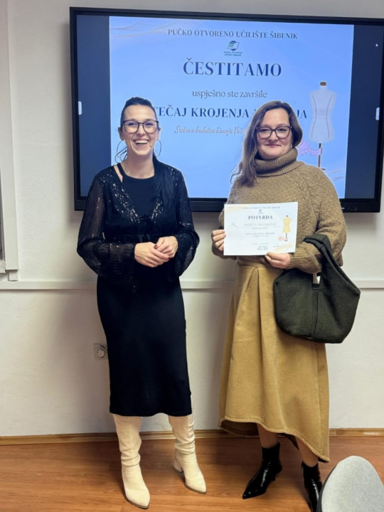 FOTO Uspješno završen tečaj krojenja i šivanja u POU Šibenik, a prijave za novi ciklus već su otvorene
