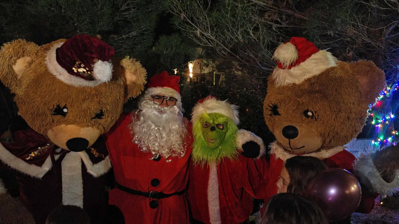 Škola u Lozovcu i ove je godine pripremila pravu božićnu čaroliju za djecu