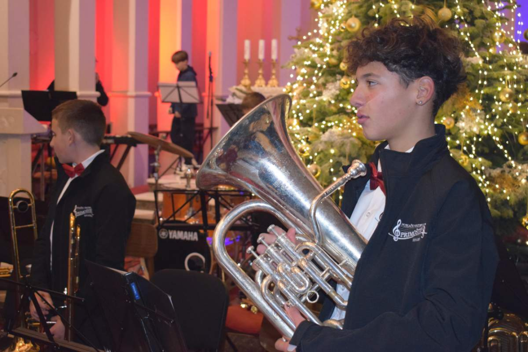 Koncert Puhačkog orkestra Primošten oduševio publiku