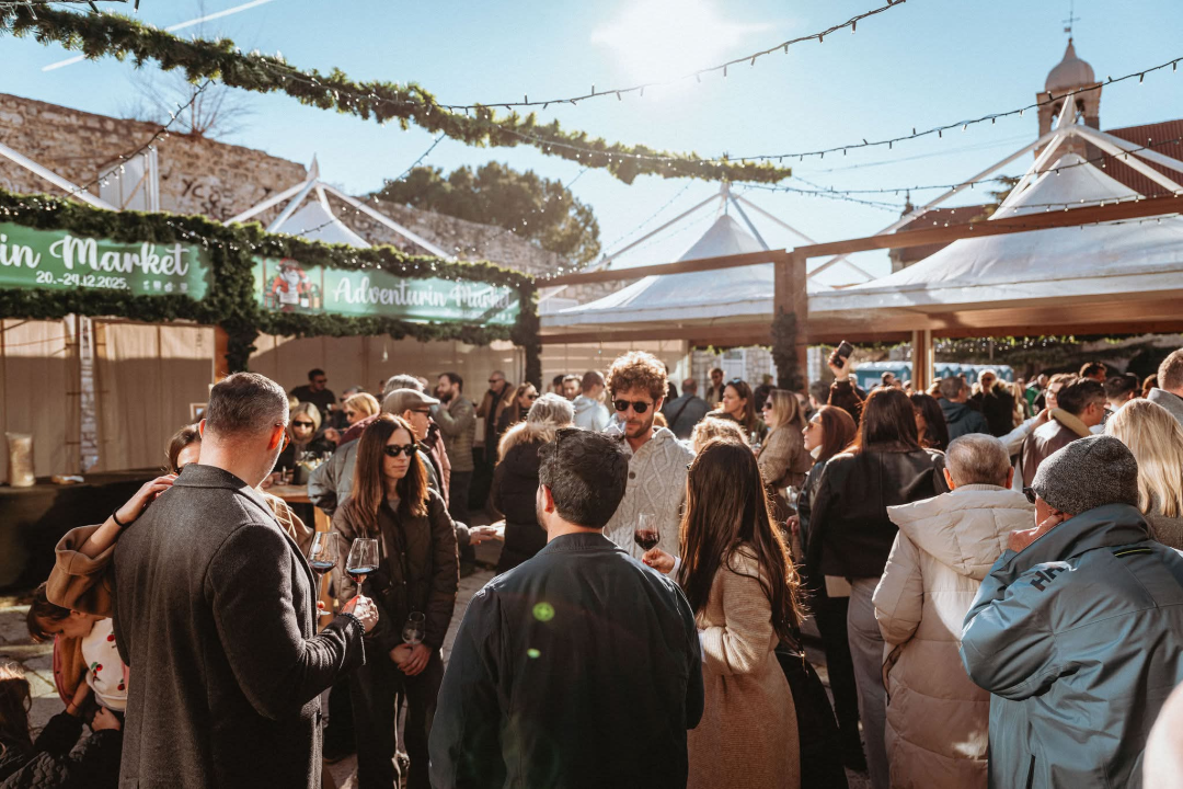 Vina, okusi i tradicija: Manifestacija Vino Dalmacije okupila dalmatinske vinare u Šibeniku