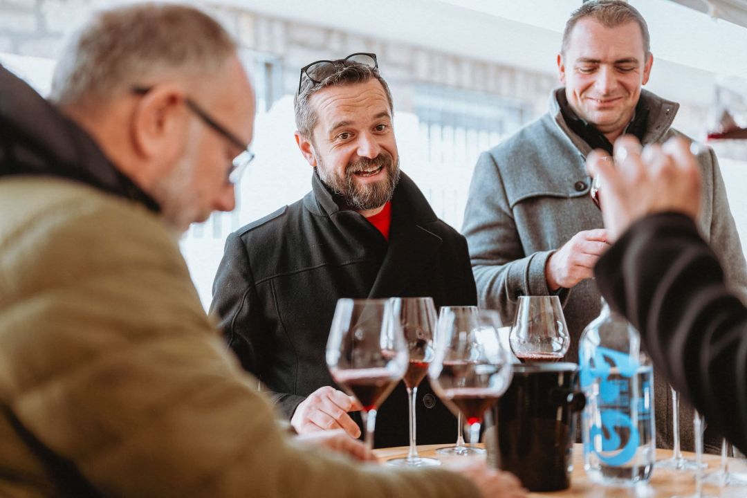 Vina, okusi i tradicija: Manifestacija Vino Dalmacije okupila dalmatinske vinare u Šibeniku