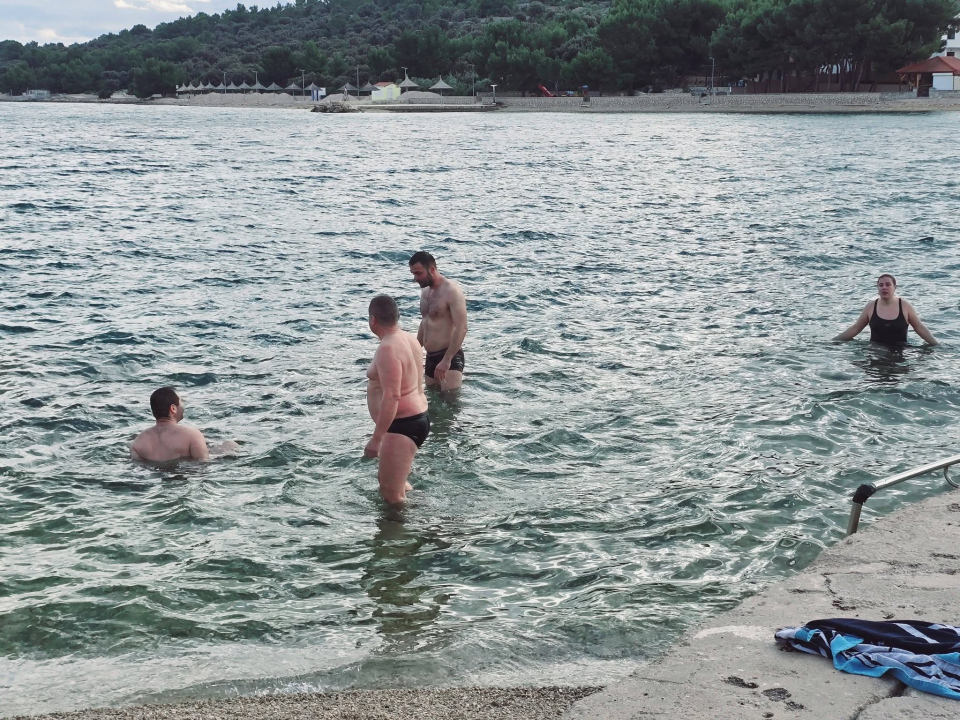 Novogodišnje kupanje u Jezerima