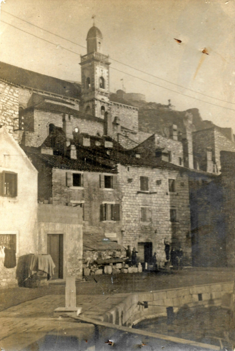 Šibenski bonkulović: Dolačke bugve na gradele