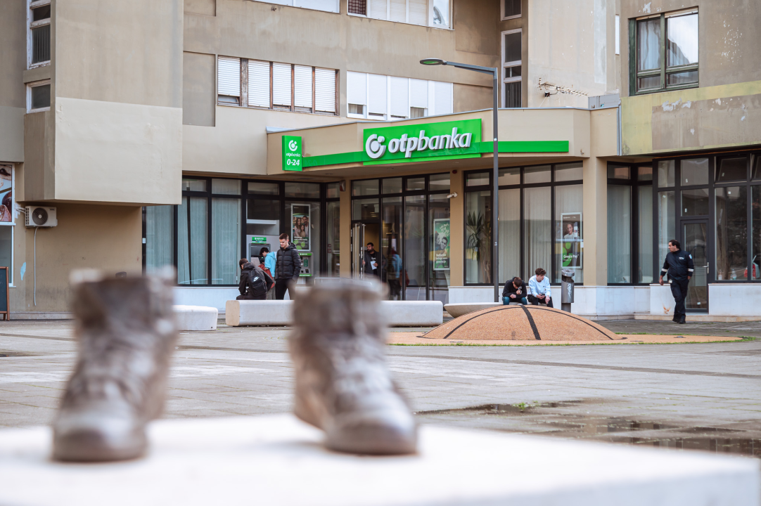 Uništena posveta velikanu šibenskog sporta: Što se događa s Trgom Dražena Petrovića?