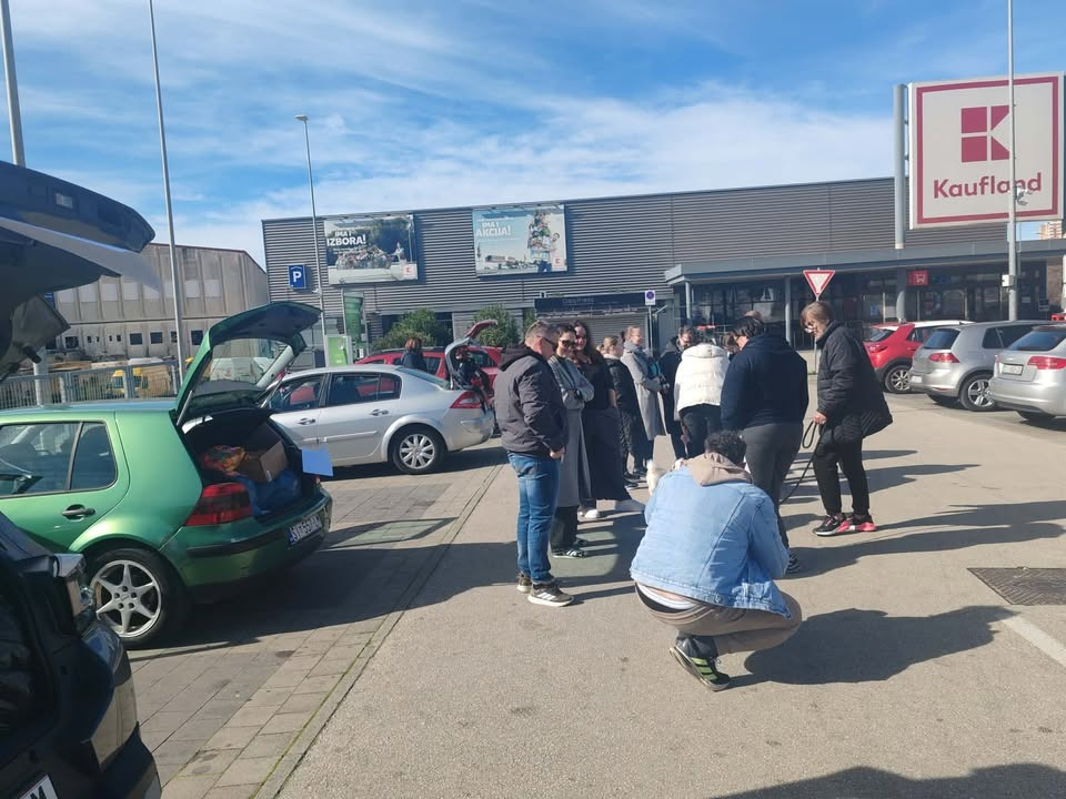 U Šibeniku prikupljene donacije za napuštene njuškice