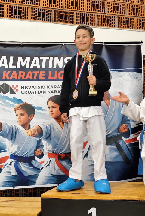 FOTO Karatašima Phoenixa 13 medalja u Dalmatinskoj ligi