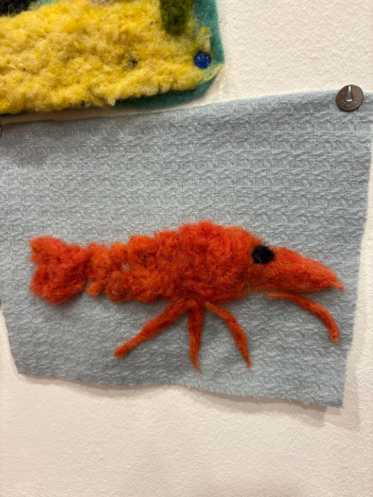 Mali kreativci u šibenskoj knjižnici od vune izrađivali 'Robertov morski ekosustav' 