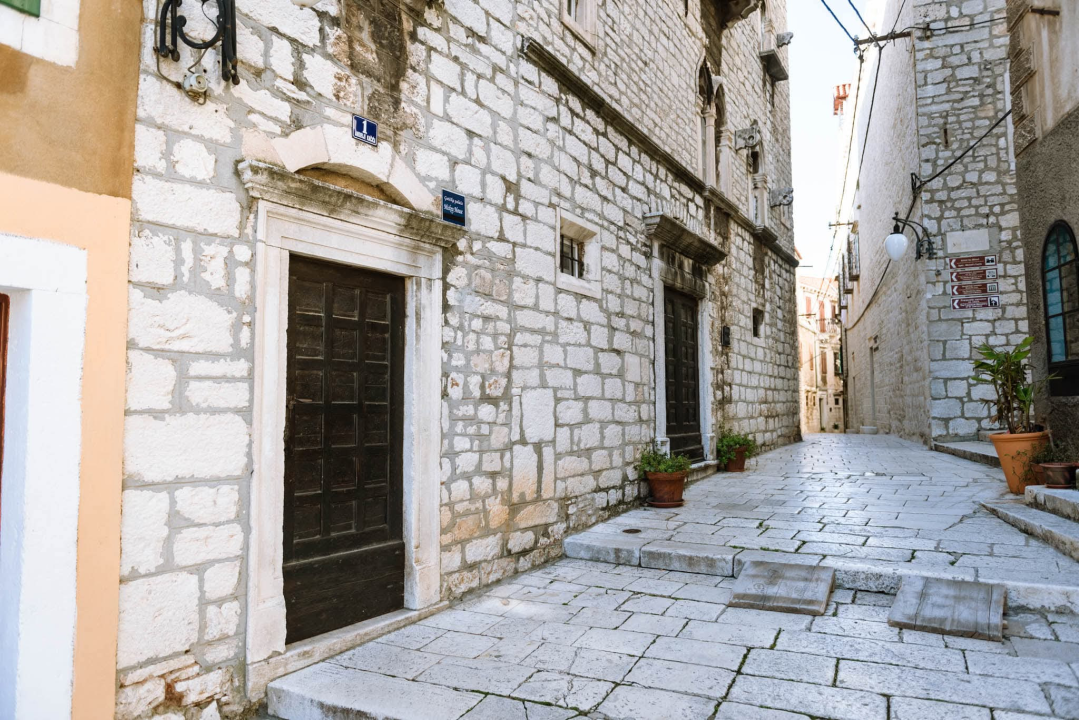 Skrivena ljepota Šibenika: 17 palača koje pričaju priču dugu stoljećima i otkrivaju svoje tajne