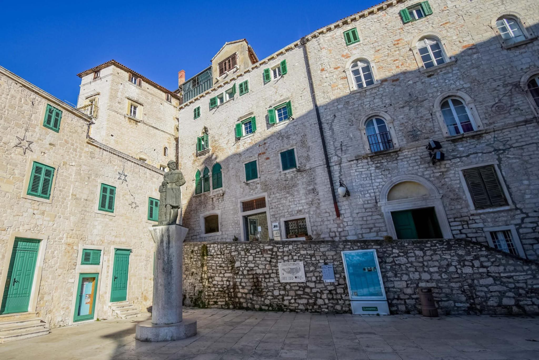 Skrivena ljepota Šibenika: 17 palača koje pričaju priču dugu stoljećima i otkrivaju svoje tajne