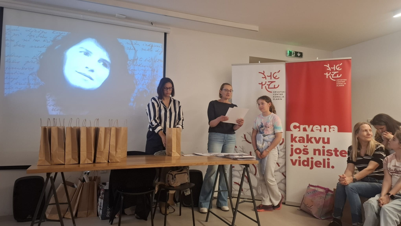 Izložba likovih i literarnih radova osnovnoškolaca 'Mačke' na Zlarinu