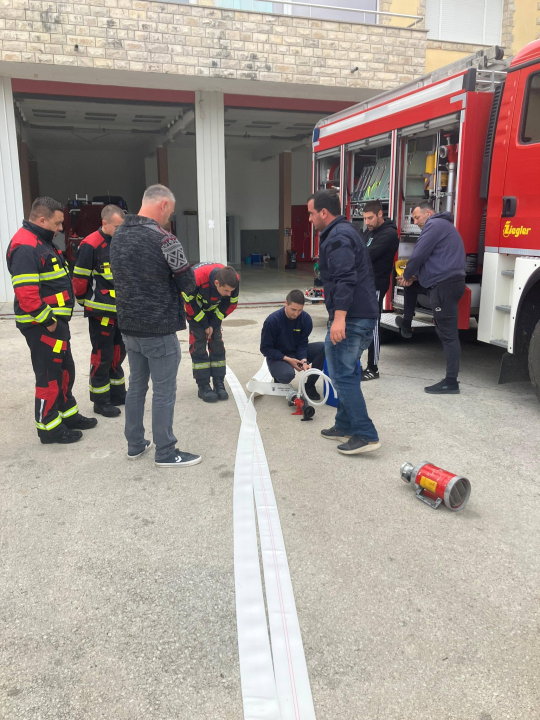 Obuka novih vatrogasaca u DVD-u Rupe