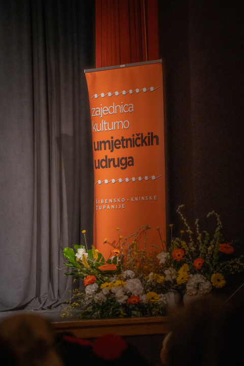 Raskoš županije predstavljat će KUU Zvona Zagore, KUD Zora i KUD Dinara