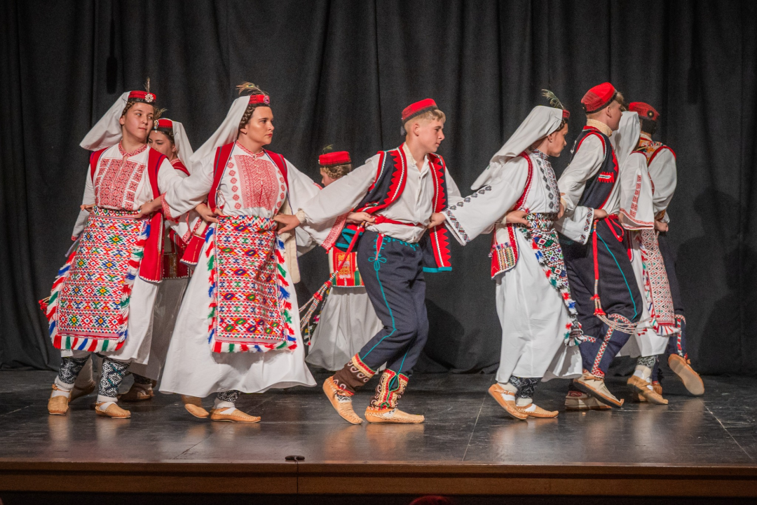 Raskoš županije predstavljat će KUU Zvona Zagore, KUD Zora i KUD Dinara