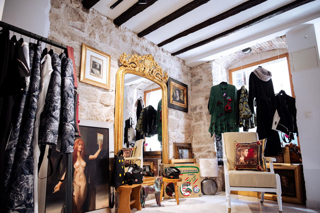 FOTO Ugrabite djela Murtića i Pulitike uz odlične popuste u Galeriji Juraj Dalmatinac!