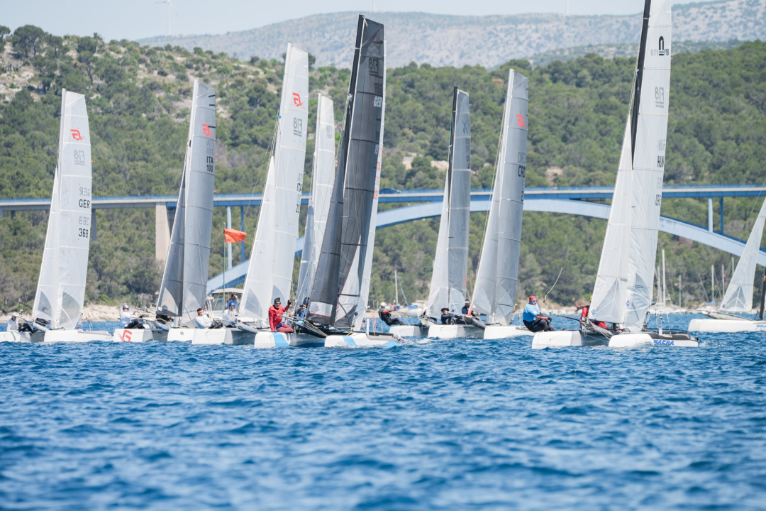 Prvi dan Croatian Trophy Callengea: Jedriličari iz nekoliko zemalja zaplovili šibenskim arhipelagom