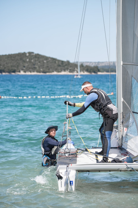 Prvi dan Croatian Trophy Callengea: Jedriličari iz nekoliko zemalja zaplovili šibenskim arhipelagom