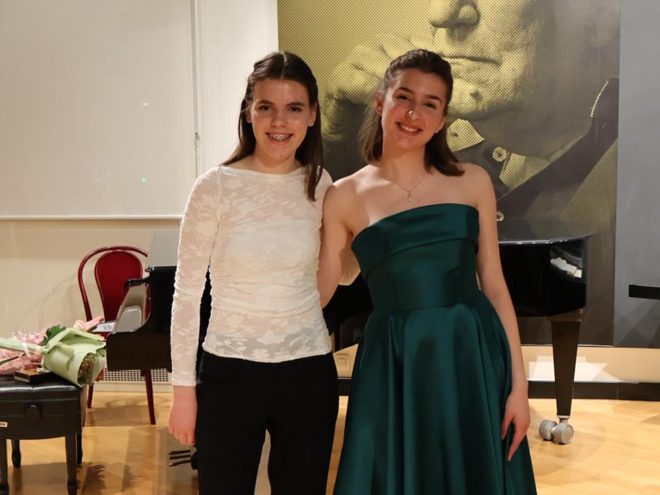 Učenica šibenske glazbene škole, violončelistica Antea, održala koncert u kazalištu