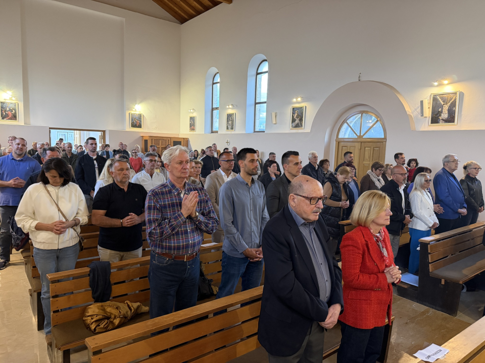 Blagoslov obnovljenog zvonika