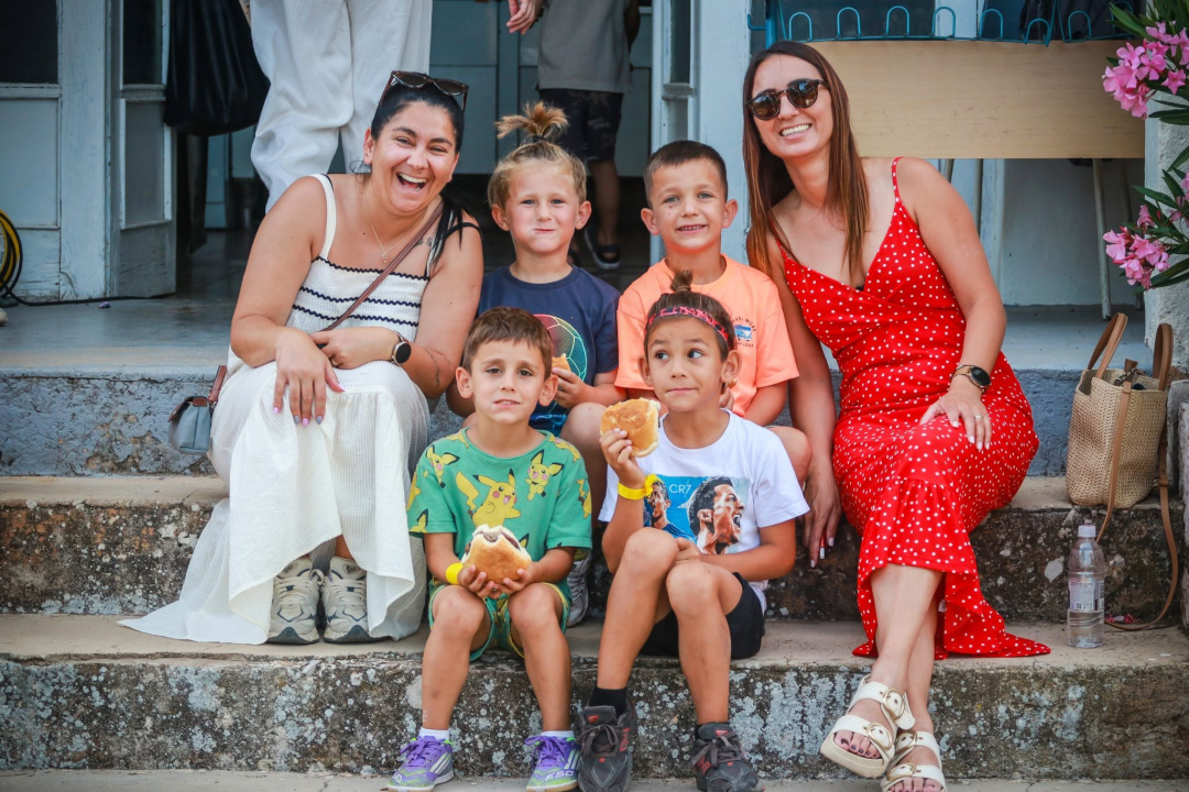 Prve 'Dječje užance' u Tribežiću oživjele tradicijske igre